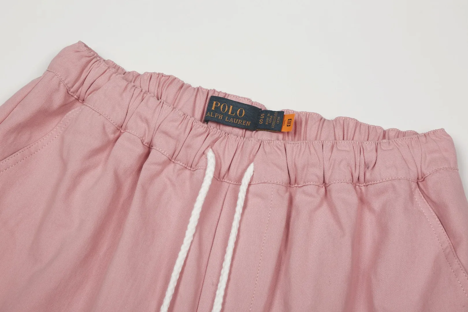 P146 White background picture [popular in summer] Style number: 25051# Color: black/navy blue/khaki/off-white/matte pink Size: S to 100% restoration of workmanship, fake placket design with front waves, double stitched lines covering the independent waistband, 0.6 thread pressure for the whole garment ✅ - RL/women's classic drawstring cotton shorts, super long and wide-leg style, the upper body does not stick to the legs, breathable and cool, drawstring elastic waist, easy to wear and match, all shirts and short-sleeved suits are good-looking. If you like the lazy style, you must buy the refreshing commuting OOTD, practical and full, a must-have item for the summer wardrobe, clean and refreshing